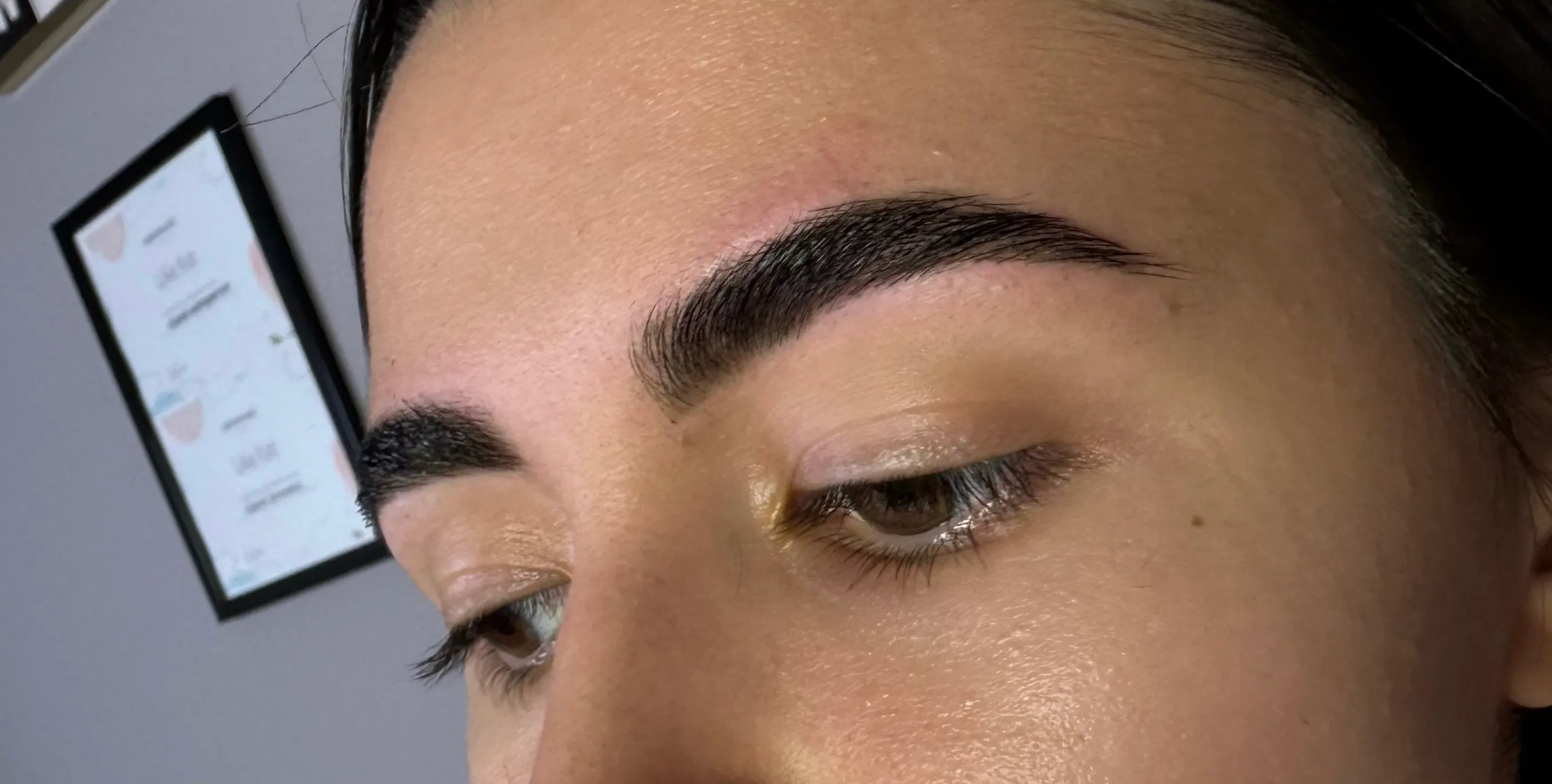 Natuurlijke brow look in close-up